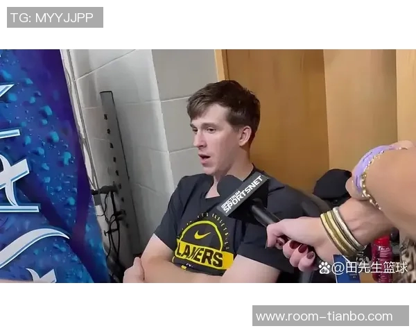 里夫斯谈球队配合流畅性称进球节奏感与舒适感提升